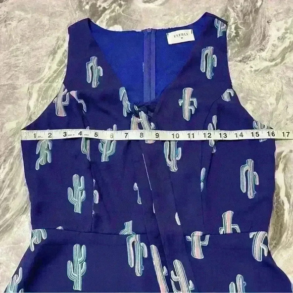 Everly Women's Cactus Print Skater Dress Size Small Sleeveless Tie Neck Lined - Picture 8 of 11